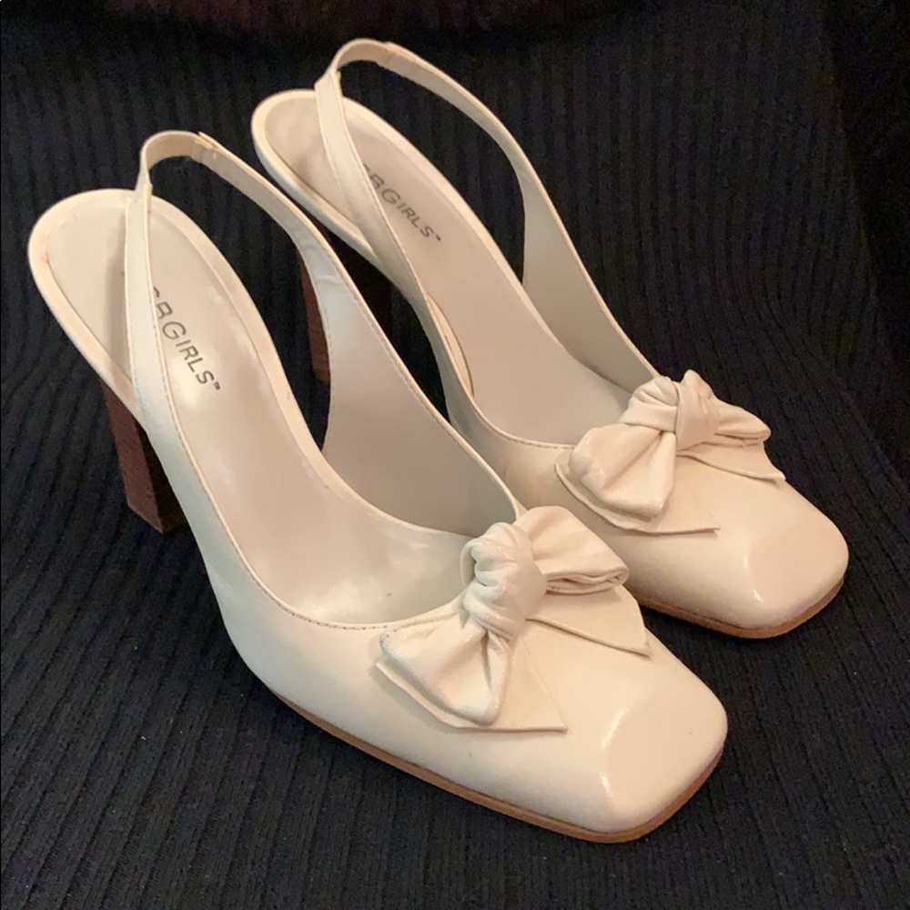 BCBGirls Cream Sling Back Chunky Pumps 6